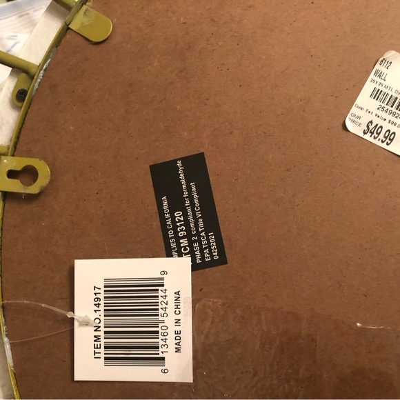 Round Mirrors for Wall DecorGreat Home Accessories for Bedroom or Mantels. Gold - Picture 3 of 3